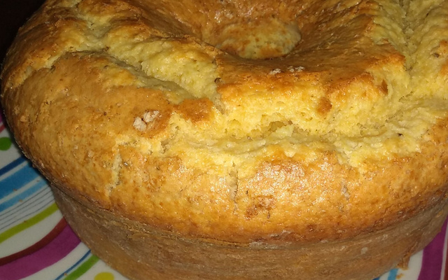 Bolo de fubá de liquidificador super fofo