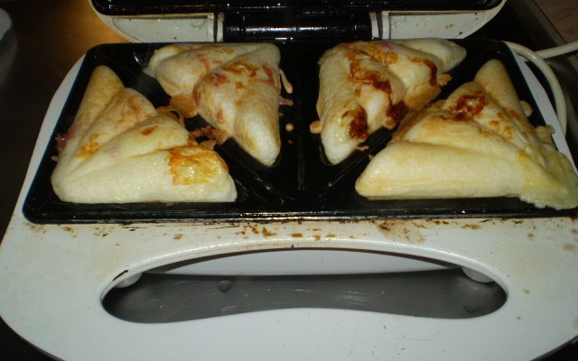 Pão de queijo de sanduicheira