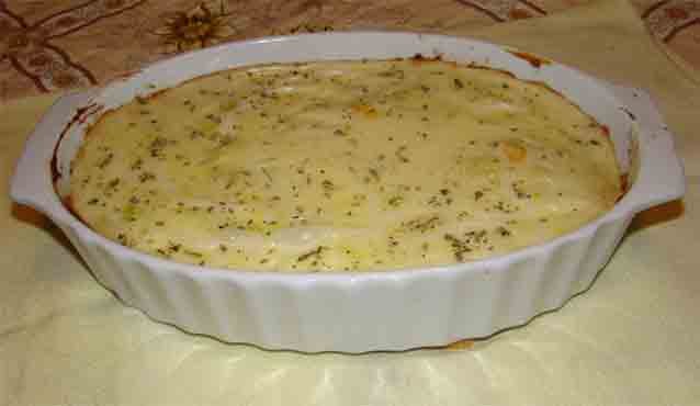 Frango ao creme de alho poró e requeijão