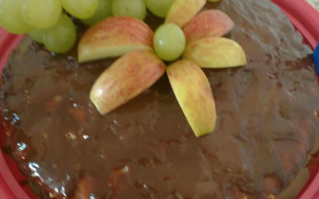 Bolo de banana com cobertura de chocolate