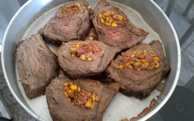 Miolo de alcatra recheado