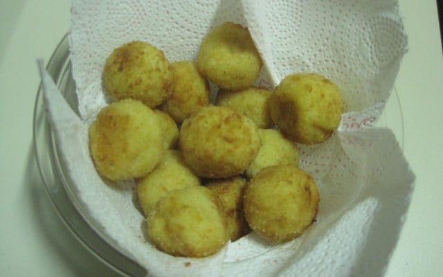 Bolinho de galinha