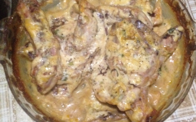 Frango ao creme de cebola no forno