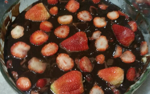 Pavê de morango com chocolate