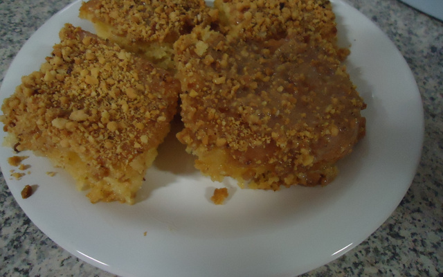 Bolo de amendoim com fubá no liquidificador