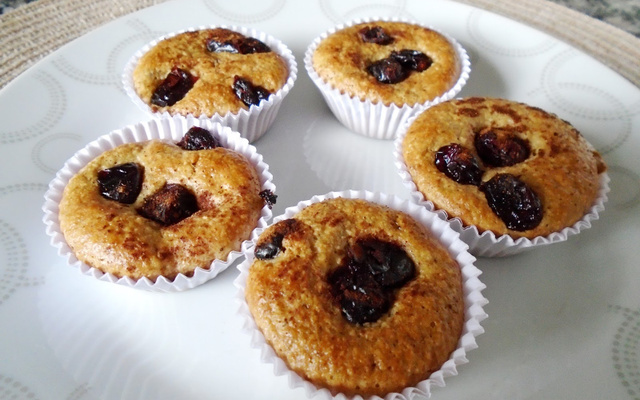 Bolinho fit de banana e cranberry
