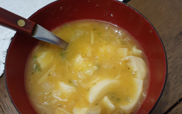 Sopa creme de aipim com palmito
