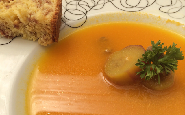 Sopa cremosa de cenoura