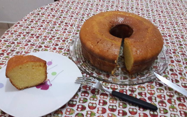 Bolo de fubá de liquidificador super fofo