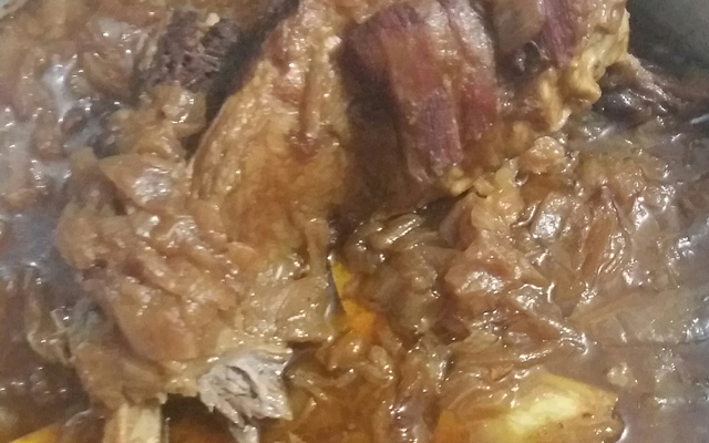 Costelão na cebola sem água