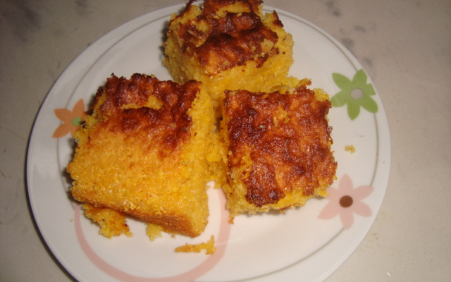 Bolo cremoso de milho