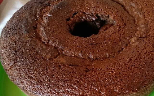 Bolo simples de chocolate
