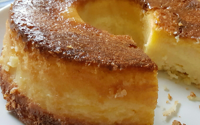 Bolo de fubá cremoso