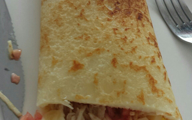 Panqueca simples de batata e mortadela