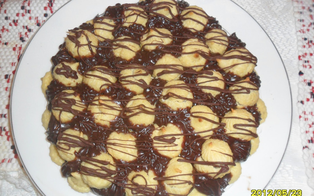 Torta de profiteroles