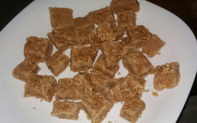 Cocada com leite condensado