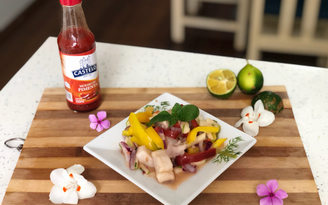 Ceviche típico peruano