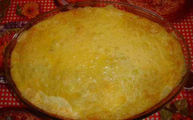 Escondidinho de mandioca com carne seca