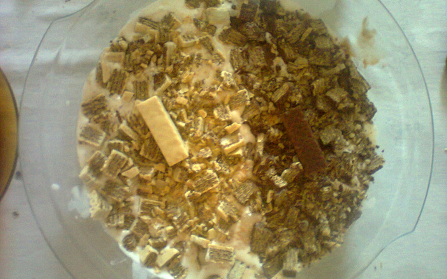 Torta de brigadeiro, sorvete e bis