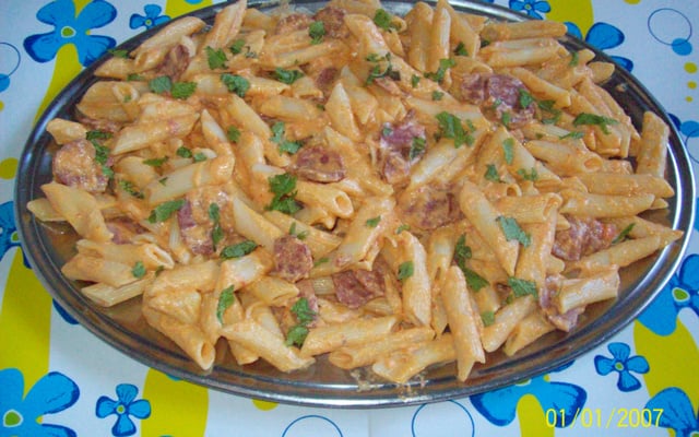 Penne ao molho de calabresa