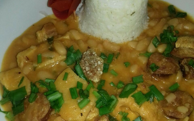 Feijão branco com dobradinha