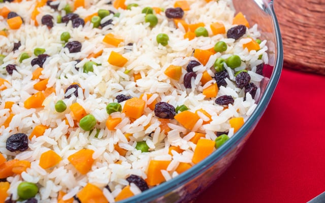 Arroz com Uva Passas