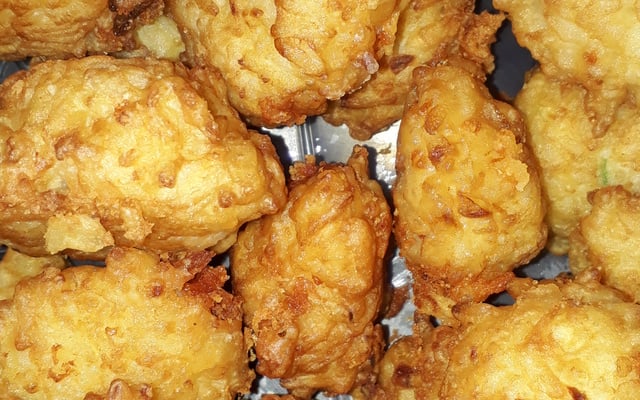 Bolinhos de arroz fritos