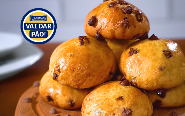 Pão caseiro com gotas de chocolate