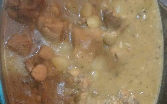 Quenga meritiense com batatas