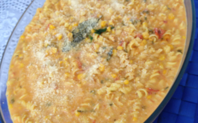 Macarrão na pressão com carne moída