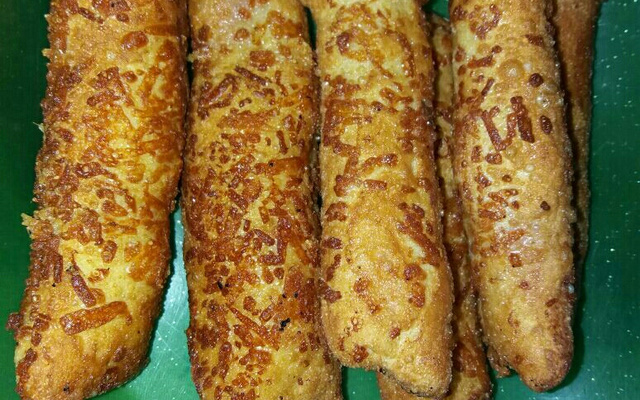 Cigarrete de presunto e queijo