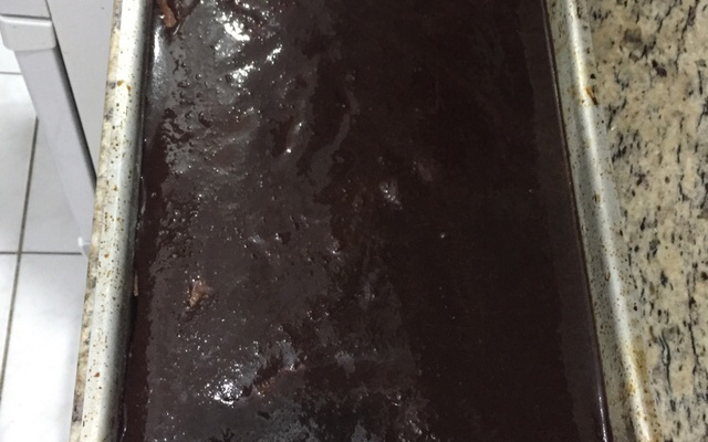 Cobertura de chocolate simples e gostosa