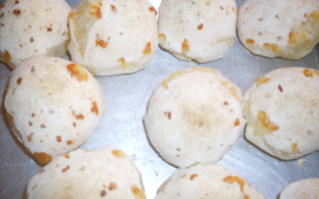 Pão de queijo super fácil