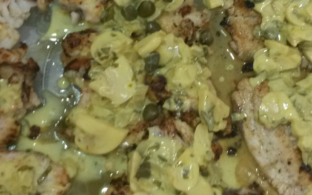 Filé de Saint Peter ao molho de alcaparras