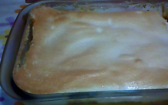 Chico balanceado com banana