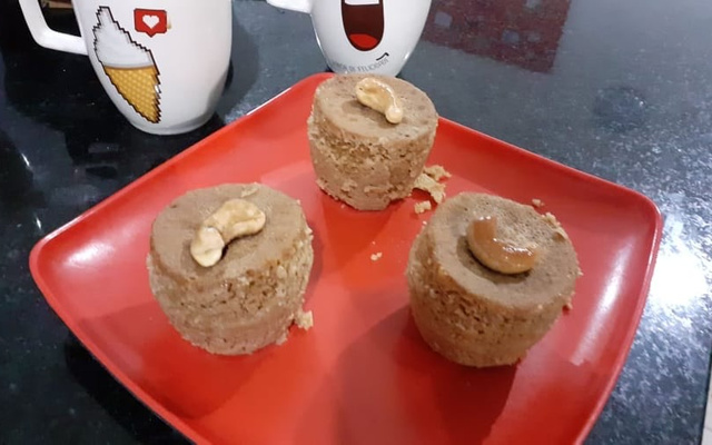 Bolo de café na caneca