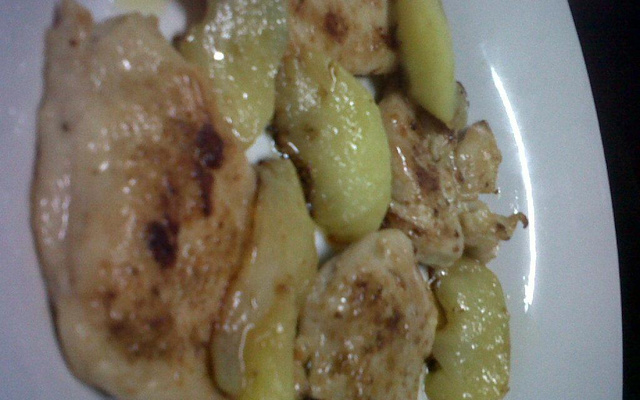 Filé de frango com maçã