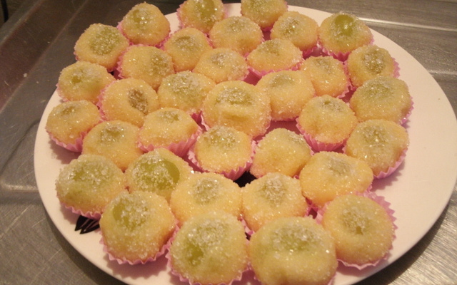 Docinho de uva com brigadeiro branco