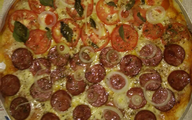 Pizza de forno ou churrasqueira