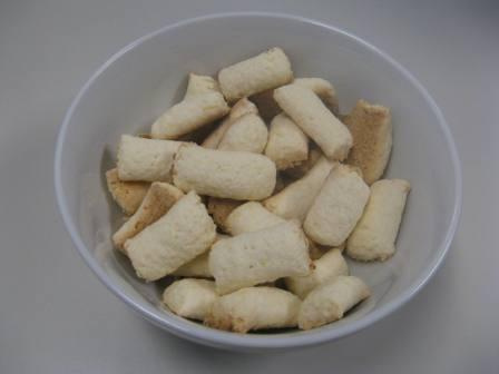 Sequilhos de coco e queijo