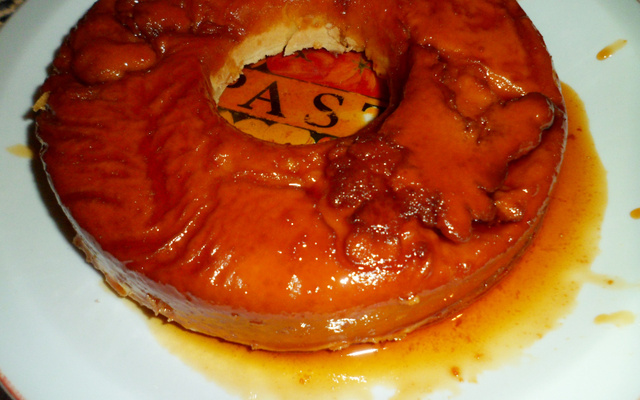 Pudim gostoso de pão da Tais