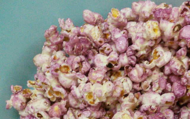 Pipoca doce colorida