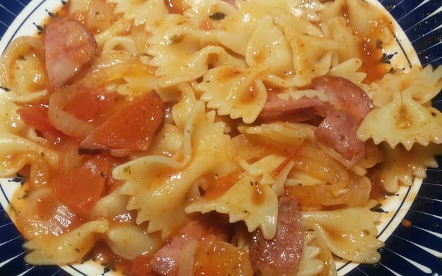 Macarrão de calabresa