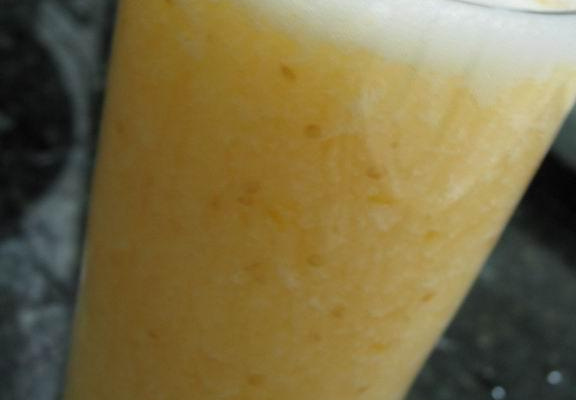 Vitamina de pera, physalis e gengibre