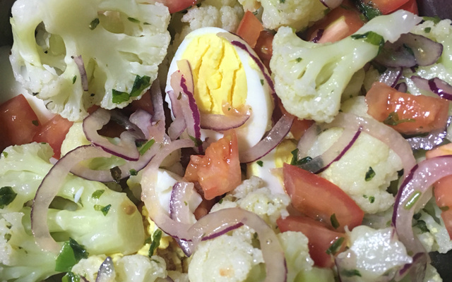 Salada de couve-flor