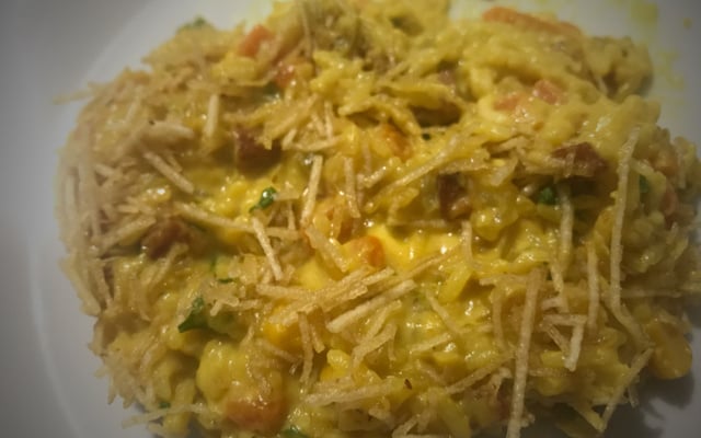 Arroz cremoso na panela de pressão