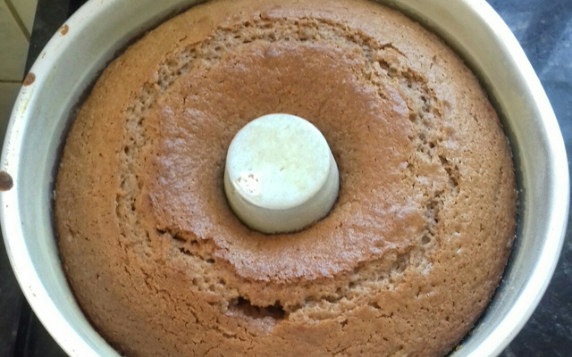 Bolo simples de chocolate