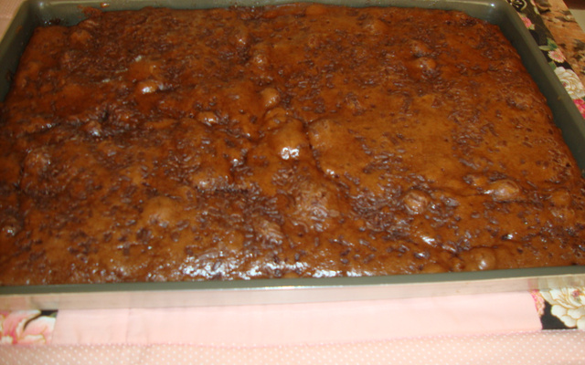 Bolo cuca de banana e chocolate