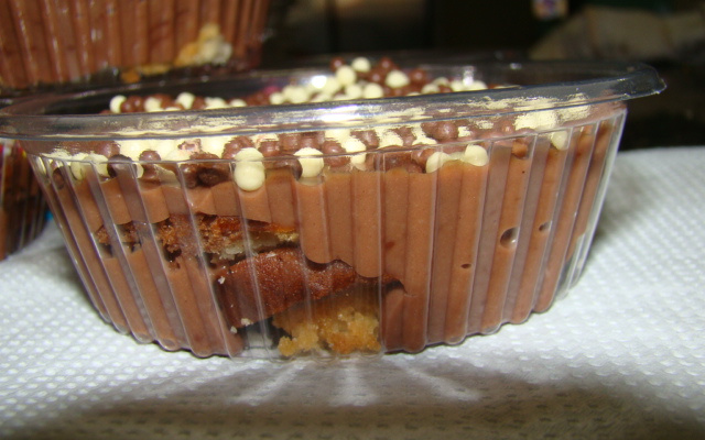 Pavê de chocolate com bolo