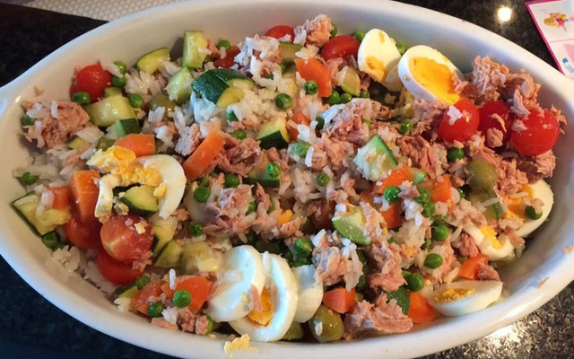 Salada de arroz à minha moda